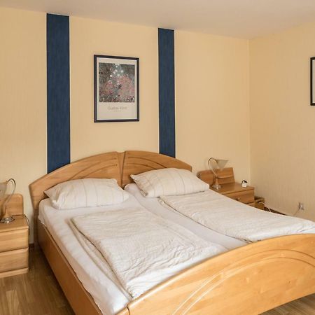 Gästezimmer Strauß Kottenheim Exterior foto